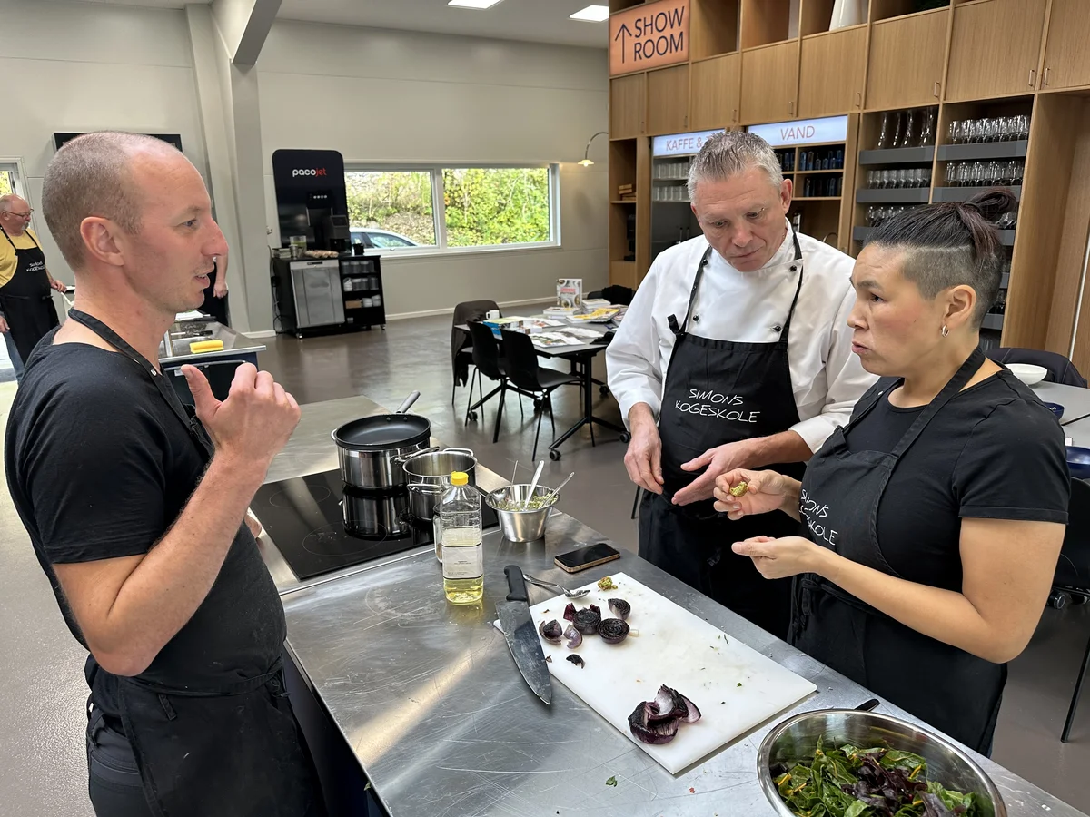 Skibsassistenter fik inspiration og peptalk på madkursus