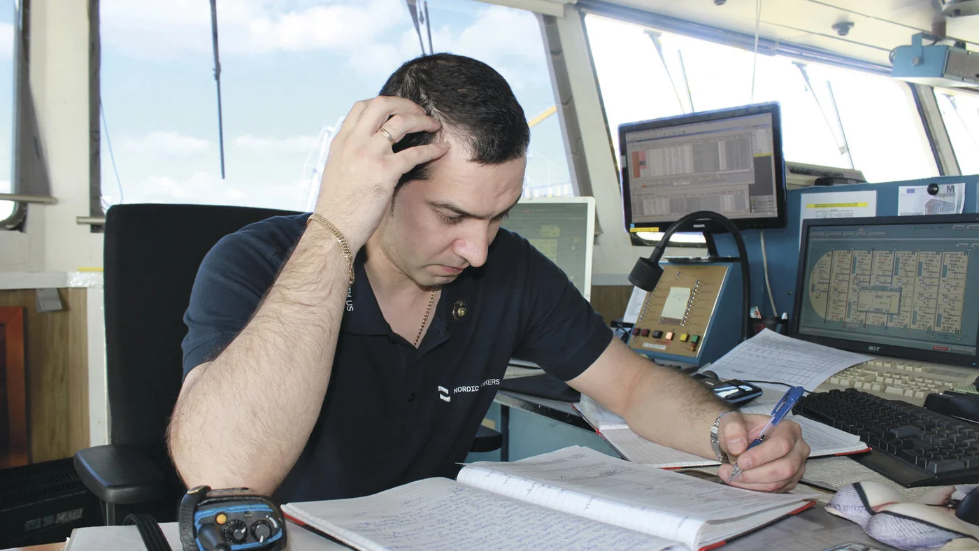 Udmattede søfarende risikerer helbred og ulykker